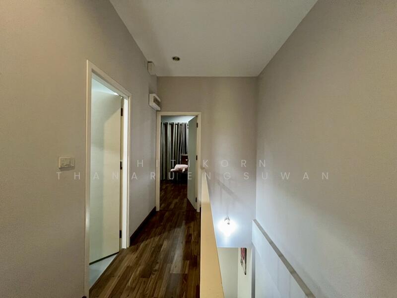 ขาย - Cher Watcharapol : เฌอ วัชรพล, กรุงเทพ