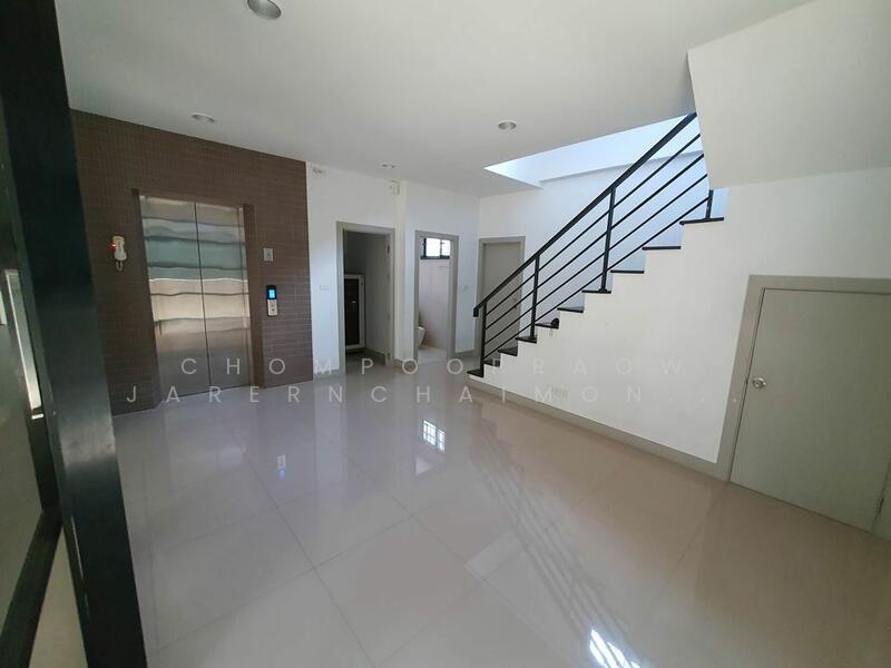 ขาย - ทาวน์เฮาท์ 6-ห้องนอน, กรุงเทพ