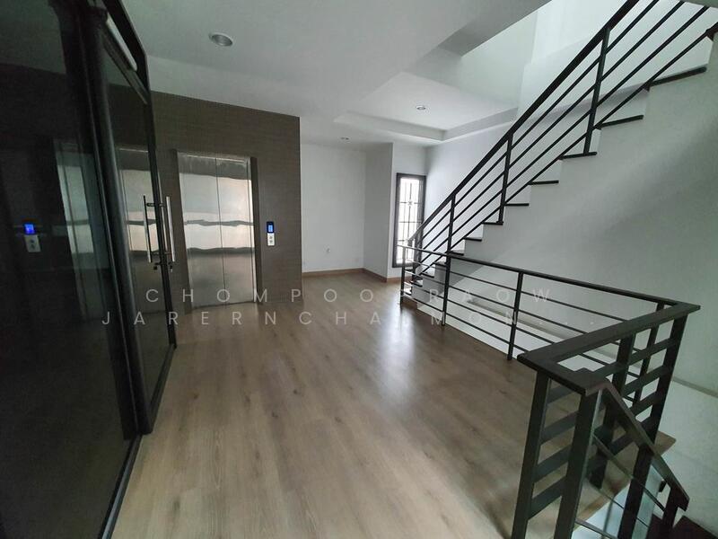 ขาย - ทาวน์เฮาท์ 6-ห้องนอน, กรุงเทพ