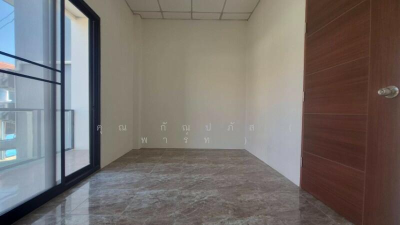 For Sale - Chatpailin Ladlumkaew, Pathum Thani