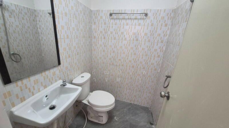 For Sale - Chatpailin Ladlumkaew, Pathum Thani