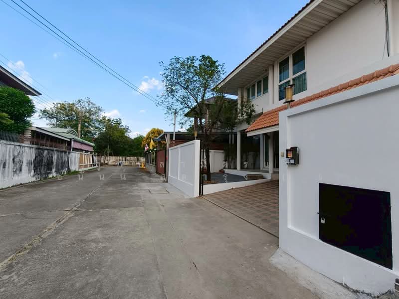 บ้านเดี่ยว 2 ชั้น 79.65 ตร.วา ทำเลตลิ่งชัน, ศาลาธรรมสพน์ 3, กรุงเทพ, ศาลาธรรมสพน์, ทวีวัฒนา, กรุงเทพ, 392 ตร.ม., บ้านเดี่ยว ขาย, โดย ลูกปลามิตรแท้ ณัชชนันน์ สตารุ่ง ( เก๋ ), 500069805 - DDproperty.com