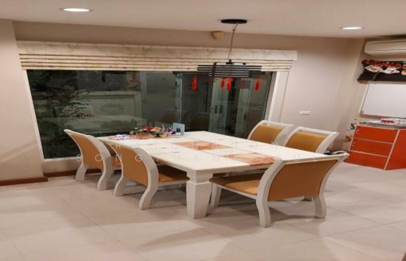 ขาย - ทาวน์เฮาท์ 4-ห้องนอน, กรุงเทพ