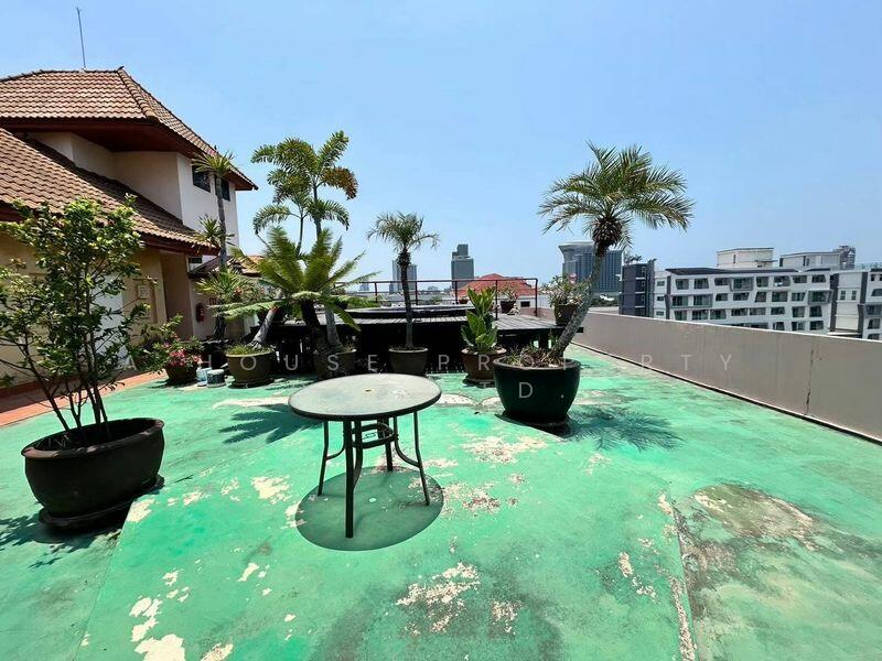 For Sale - Hotel for sale in Pattaya, Naklua, near Wong Amat Beach., Chon Buri (Pattaya)