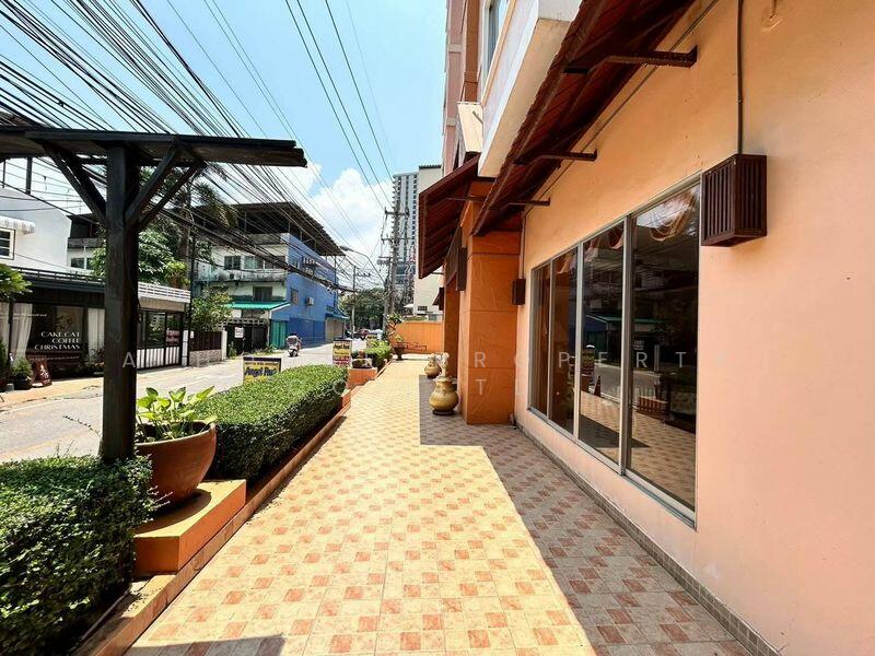 ขาย - ขายโรงแรมพัทยา นาเกลือ ใกล้หาดวงอมาตย์, ชลบุรี