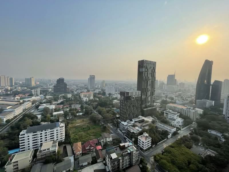 Siri At Sukhumvit, Bangkok, 902 Sukhumvit Road, Phra Kanong, Khlong Toei, Bangkok, 2 Bedrooms, 69 sqm, Condo For Sale, by Connex Property, 500070660 - DDproperty.com