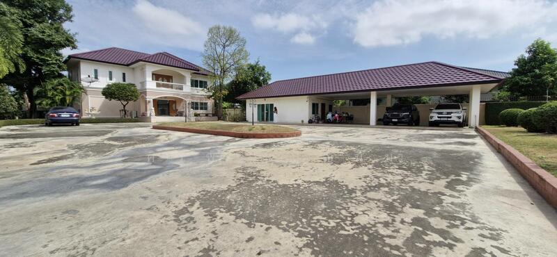 For Sale - ขายบ้าน 2 ชั้น บนพื้นที่ 1 ไร่ ขายพร้อมเฟอร์นิเจอร์ทุกชิ้น บริเวณบ้าน, Nakhon Pathom