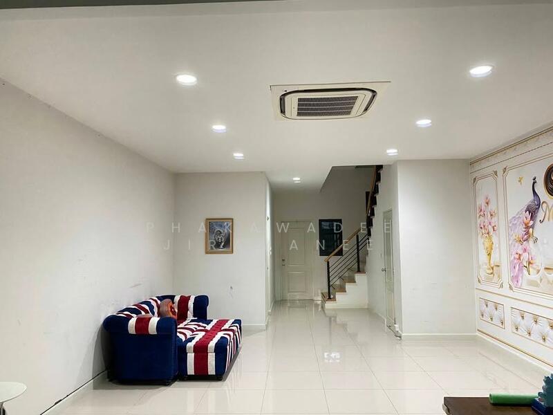 ขาย - ทาวน์เฮาท์ 3-ห้องนอน, กรุงเทพ