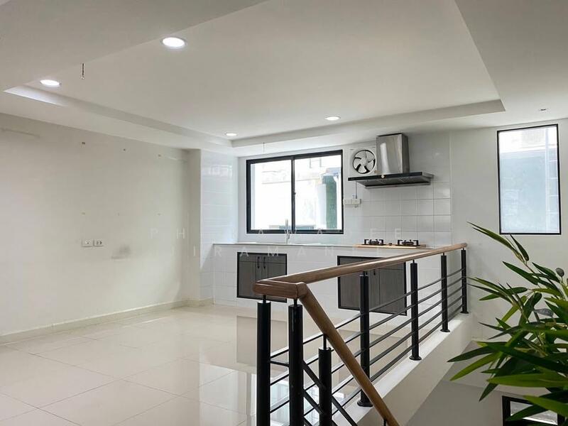 ขาย - ทาวน์เฮาท์ 3-ห้องนอน, กรุงเทพ