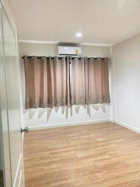 ขาย - ทาวน์เฮาท์ 3-ห้องนอน, กรุงเทพ