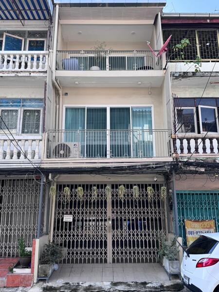 ให้เช่า - ทาวน์เฮาท์ 2-ห้องนอน, กรุงเทพ