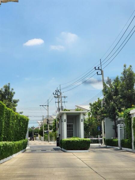 ขาย - The Miracle Plus Phet Kasem 63 : เดอะ มิราเคิล พลัส เพชรเกษม 63, กรุงเทพ