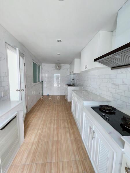 ขาย - The Miracle Plus Phet Kasem 63 : เดอะ มิราเคิล พลัส เพชรเกษม 63, กรุงเทพ