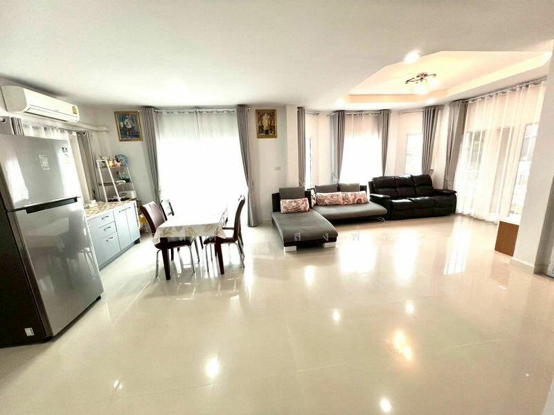 ขาย - ขายบ้านเดี่ยวหลังมุม ม.มณีรินทร์บางแสน ชลบุรี, ชลบุรี