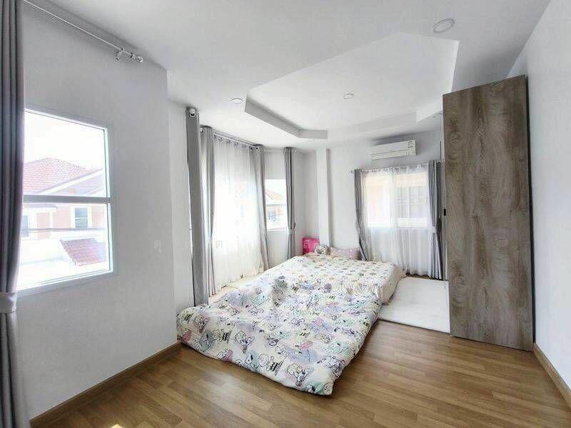 ขาย - ขายบ้านเดี่ยวหลังมุม ม.มณีรินทร์บางแสน ชลบุรี, ชลบุรี