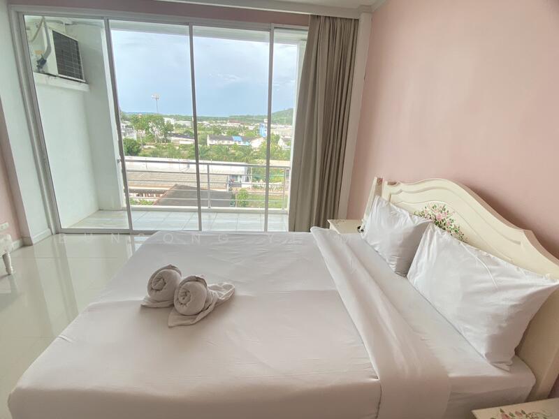 ขาย - ขายกิจการโรงแรม ห้องพักอาศัยรวม พัฒนาเป็นดูแลผู้สูงอายุ วิวริมน้ำ 5 ชั้น ดาดฟ้าและลานจอดรถใต้อาคาร, สุราษฎร์ธานี