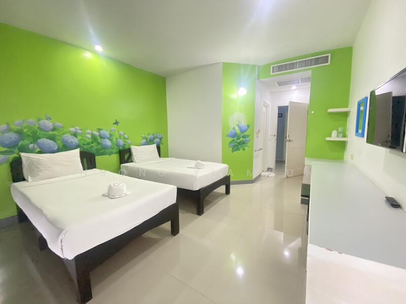 ขาย - ขายกิจการโรงแรม ห้องพักอาศัยรวม พัฒนาเป็นดูแลผู้สูงอายุ วิวริมน้ำ 5 ชั้น ดาดฟ้าและลานจอดรถใต้อาคาร, สุราษฎร์ธานี