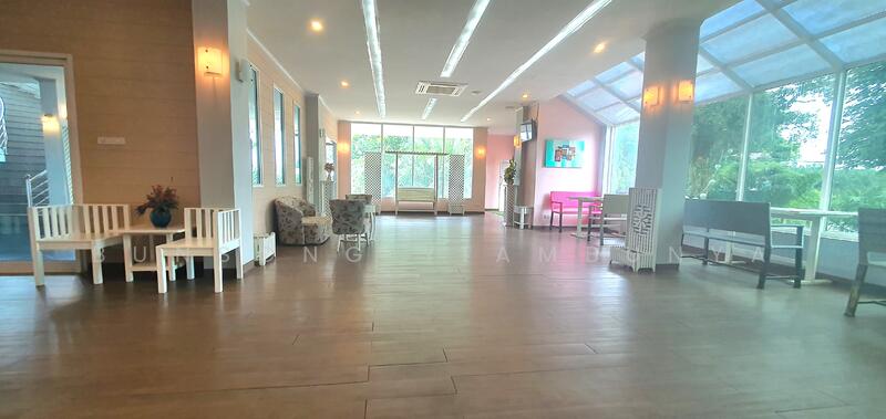 ขาย - ขายกิจการโรงแรม ห้องพักอาศัยรวม พัฒนาเป็นดูแลผู้สูงอายุ วิวริมน้ำ 5 ชั้น ดาดฟ้าและลานจอดรถใต้อาคาร, สุราษฎร์ธานี