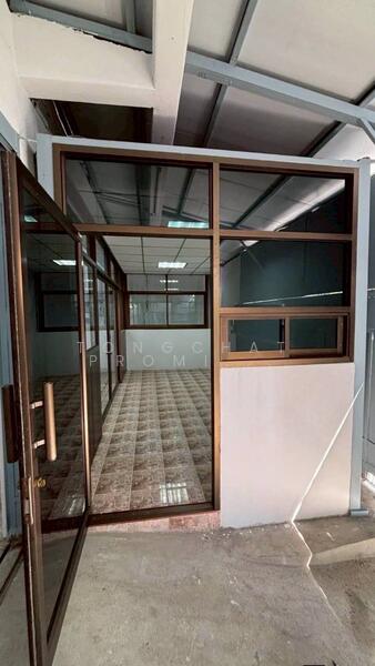 ให้เช่า - โกดังและออฟฟิศให้เช่า คลองสาน คลองต้นไทร เจริญนคร, กรุงเทพ