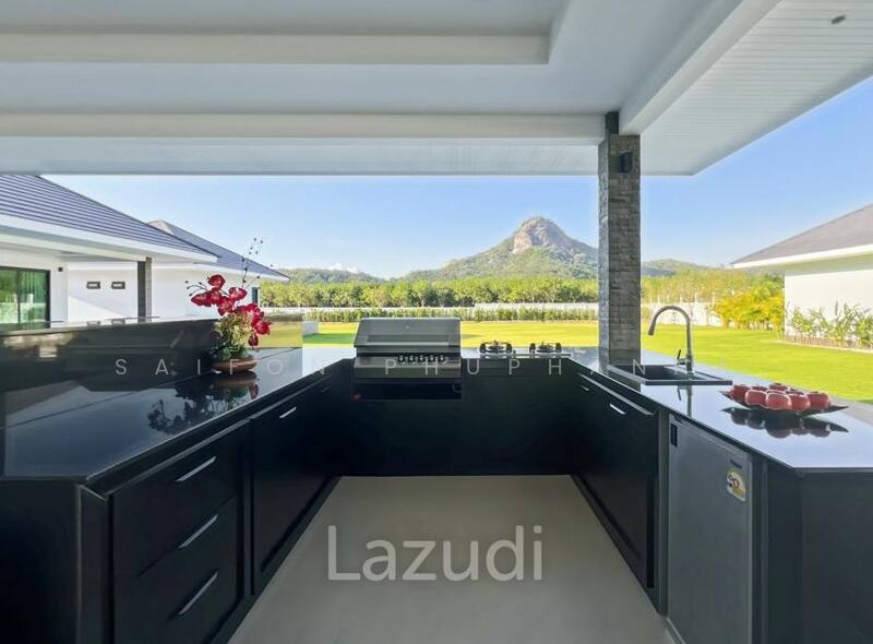 ขาย - คฤหาสน์ส่วนตัวพร้อมทัศนียภาพขุนเขาแบบพาโนรามา สำหรับขาย, ประจวบคีรีขันธ์