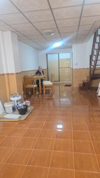 ให้เช่า - Maneeya Ville : มณียา วิลล์, กรุงเทพ