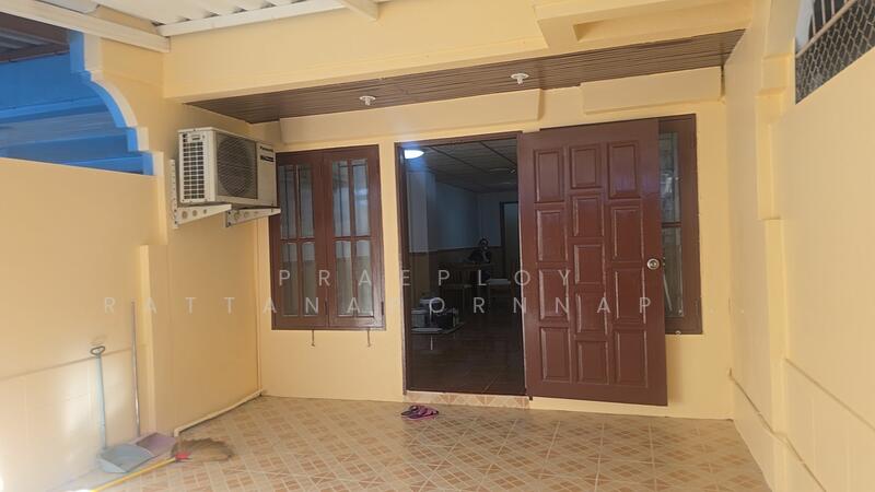 ให้เช่า - Maneeya Ville : มณียา วิลล์, กรุงเทพ