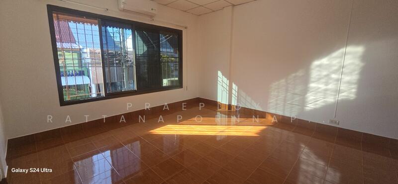 ให้เช่า - Maneeya Ville : มณียา วิลล์, กรุงเทพ