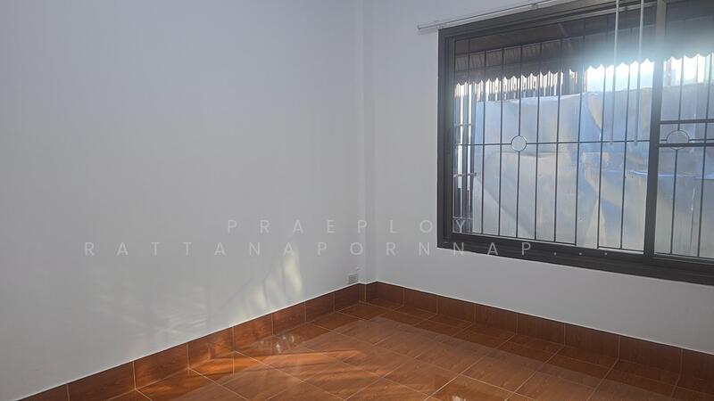 ให้เช่า - Maneeya Ville : มณียา วิลล์, กรุงเทพ