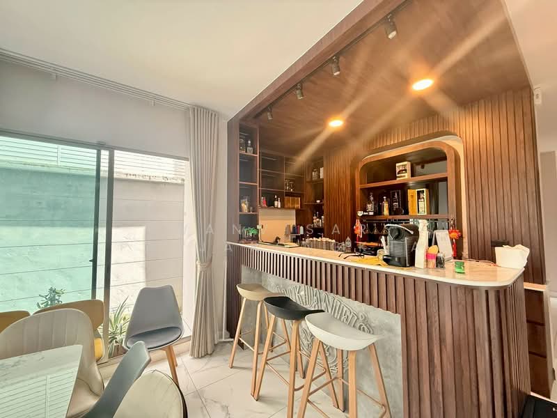 Bangkok Boulevard Signature Ladprao-Serithai, Bangkok, Soi Seri Thai 9, Seri Thai Road, Khlong Kum, Bueng Kum, Bangkok, 4 Bedrooms, 513 sqm, Single Detached House For Sale, by Wanvisar Panjarongkha, 500071413 - DDproperty.com