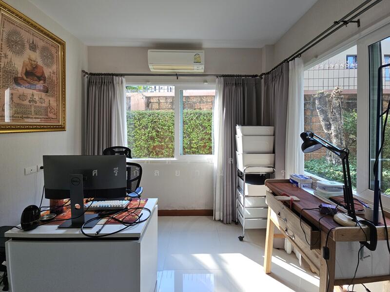 ขาย - Laddarom Watcharapol-Rattanakosin : ลัดดารมย์ วัชรพล–รัตนโกสินทร์, กรุงเทพ