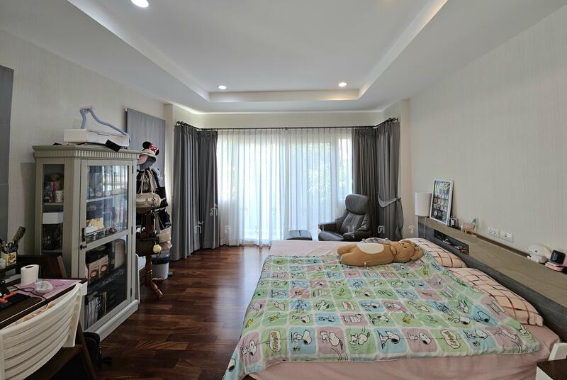 ขาย - Laddarom Watcharapol-Rattanakosin : ลัดดารมย์ วัชรพล–รัตนโกสินทร์, กรุงเทพ