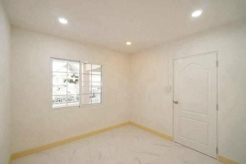 ขาย - บ้านพฤกษา 3 ซ.วัดลาดปลาดุก : Baan Pruksa 3 Soi Watlatpladuk, นนทบุรี