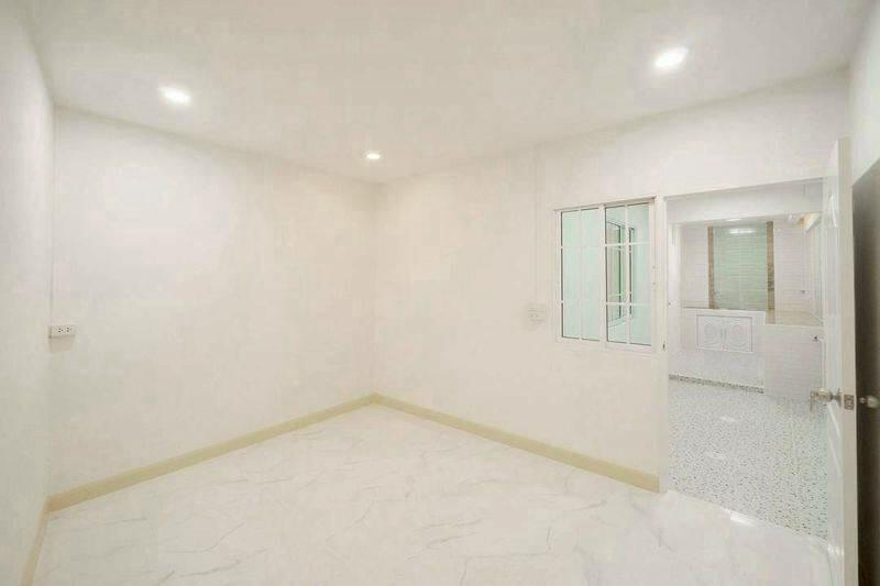 ขาย - บ้านพฤกษา 3 ซ.วัดลาดปลาดุก : Baan Pruksa 3 Soi Watlatpladuk, นนทบุรี