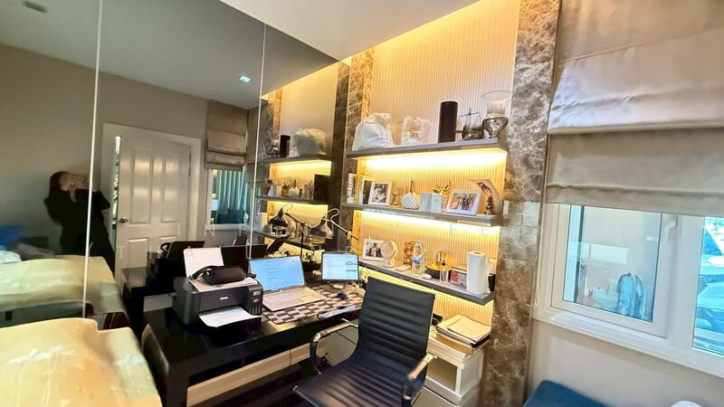 ขาย - Golden Town Sriracha-Assumption : โกลเด้น ทาวน์ ศรีราชา-อัสสัมชัญ, ชลบุรี