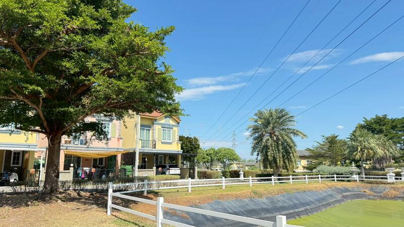 ขาย - Golden Town Sriracha-Assumption : โกลเด้น ทาวน์ ศรีราชา-อัสสัมชัญ, ชลบุรี