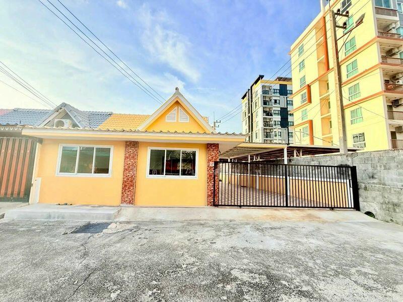 ให้เช่า - ให้เช่าบ้าน2หลังติดกัน จดทะเบียนได้ ทำเลค้าขาย ดอนหัวฬ่อ ชลบุรี, ชลบุรี