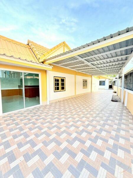 ให้เช่า - ให้เช่าบ้าน2หลังติดกัน จดทะเบียนได้ ทำเลค้าขาย ดอนหัวฬ่อ ชลบุรี, ชลบุรี