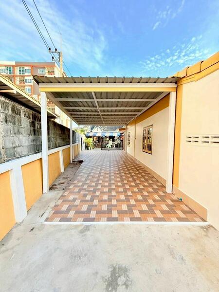 ให้เช่า - ให้เช่าบ้าน2หลังติดกัน จดทะเบียนได้ ทำเลค้าขาย ดอนหัวฬ่อ ชลบุรี, ชลบุรี