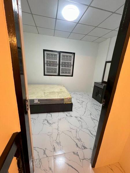 ให้เช่า - ให้เช่าทาวน์โฮม ม.พงษ์เจริญ ถ.พระยาสัจจา เสม็ด อ่างศิลา ชลบุรี, ชลบุรี