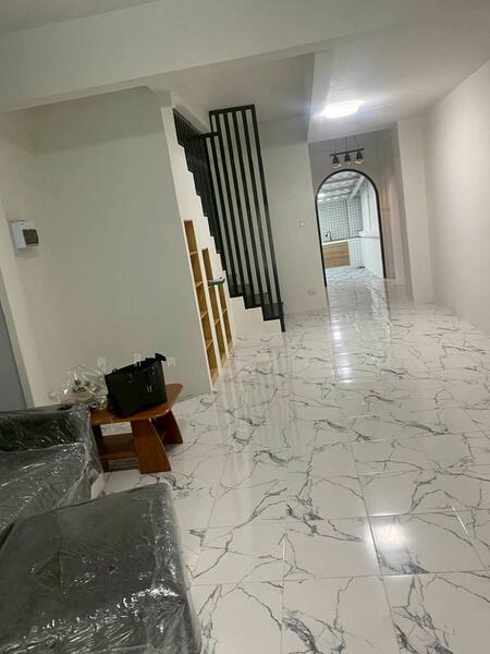 ให้เช่า - ให้เช่าทาวน์โฮม ม.พงษ์เจริญ ถ.พระยาสัจจา เสม็ด อ่างศิลา ชลบุรี, ชลบุรี