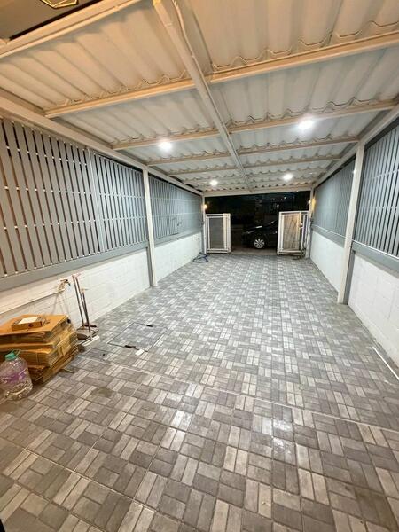 ให้เช่า - ให้เช่าทาวน์โฮม ม.พงษ์เจริญ ถ.พระยาสัจจา เสม็ด อ่างศิลา ชลบุรี, ชลบุรี