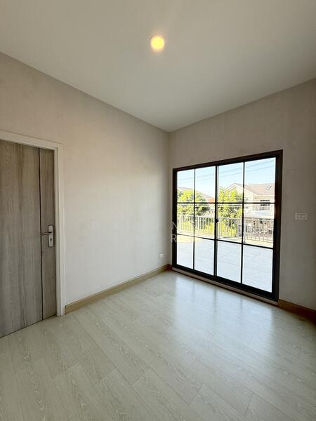 ขาย - Perfect Residence Sukhumvit 77-Suvarnabhumi : เพอร์เฟค เรสซิเดนซ์ สุขุมวิท 77-สุวรรณภูมิ, สมุทรปราการ