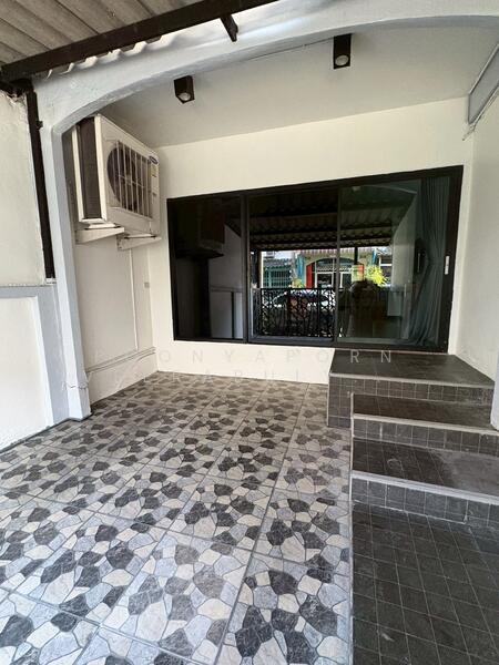 For Rent - ให้เช่าทาวน์เฮ้าส์ ซอยกำนันแม้น 13 ใกล้ BigC กัลปพฤกษ์, Bangkok