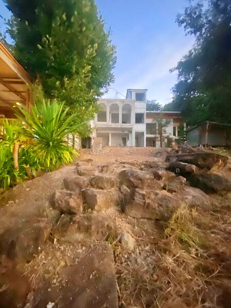 ขาย - บ้านริมน้ำ เขื่อนสิรินธร อำเภอสิรินธร จังหวัดอุบลราชธานี ใกล้ถนนสถิตย์นิมานกาล, อุบลราชธานี