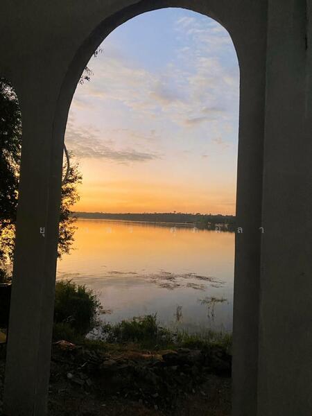 ขาย - บ้านริมน้ำ เขื่อนสิรินธร อำเภอสิรินธร จังหวัดอุบลราชธานี ใกล้ถนนสถิตย์นิมานกาล, อุบลราชธานี