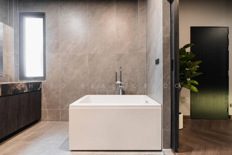 ขายหรือให้เช่า บ้านแฝด 3 ชั้น โครงการ Baan Klang Muang The Edition ประเวศ bre26292, กรุงเทพ, ประเวศ, ประเวศ, กรุงเทพ, 240 ตร.ม., บ้านเดี่ยว ขาย, โดย Hero Realtor Co., Ltd., 500072134 - DDproperty.com