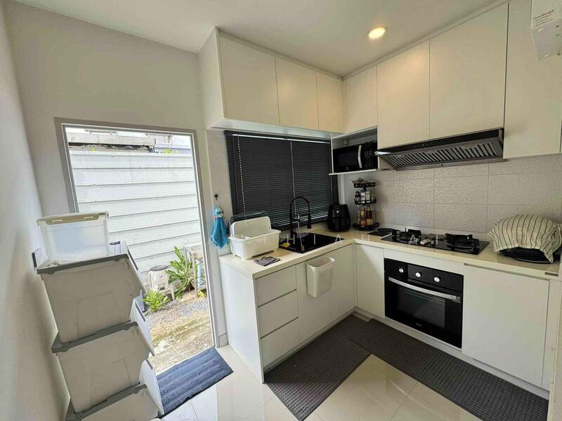 For Rent - Centro Phahol-Vibhavadi, Pathum Thani