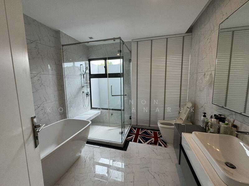 Nantawan Pinklao-Ratchapruek, Bangkok, Ratchaphruek Road, Taling Chan, Taling Chan, Bangkok, 4 Bedrooms, 564 sqm, Single Detached House For Sale, by Jutanon Komoottanaruk, 500072266 - DDproperty.com