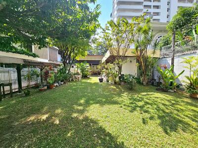 ขาย - ขาย ที่ดิน 127 ตร.ว. หลังห้าง EmQuartier ซอยสุขุมวิท 33 ใกล้ BTS พร้อมพงษ์, กรุงเทพ