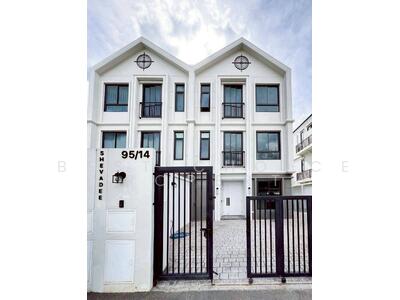 ขาย - บ้านพลูวิลล่า 3 ชั้น, เชียงใหม่